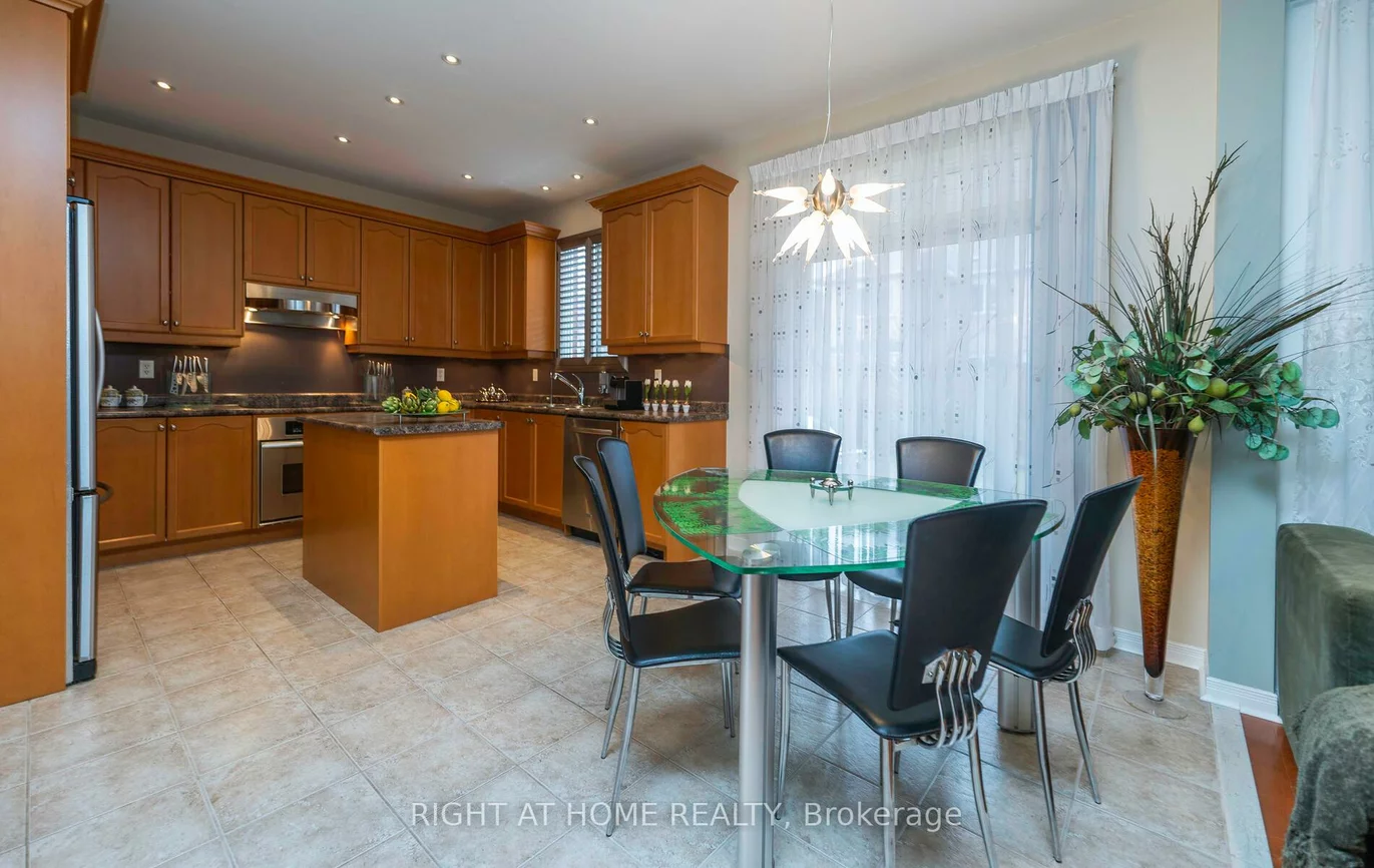 84, Verdi, Oak Ridges, Richmond Hill