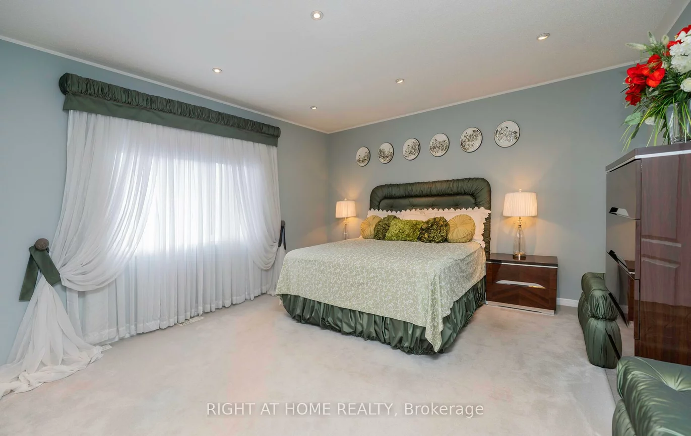 84, Verdi, Oak Ridges, Richmond Hill