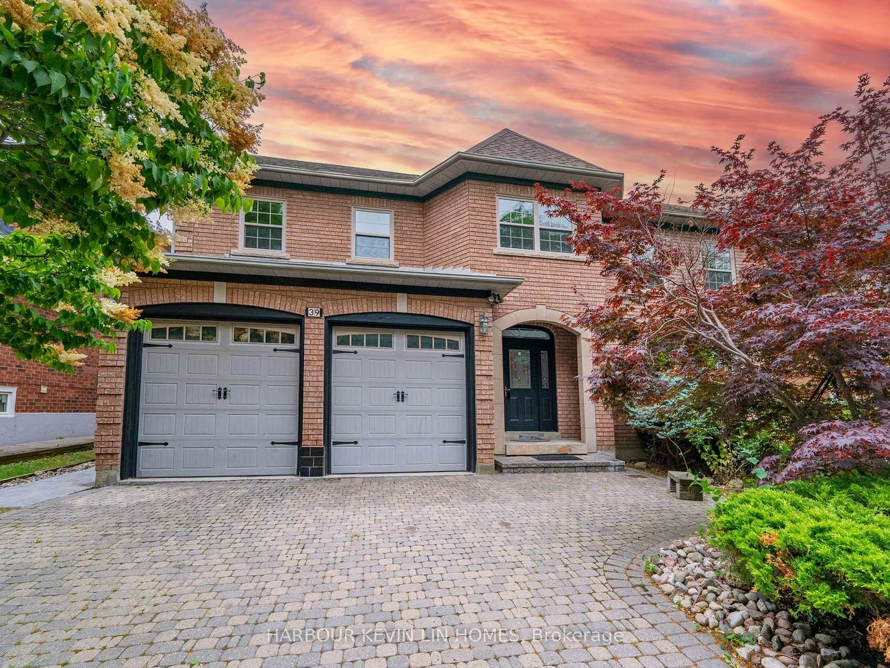 39, Montclair, Bayview Hill, Richmond Hill