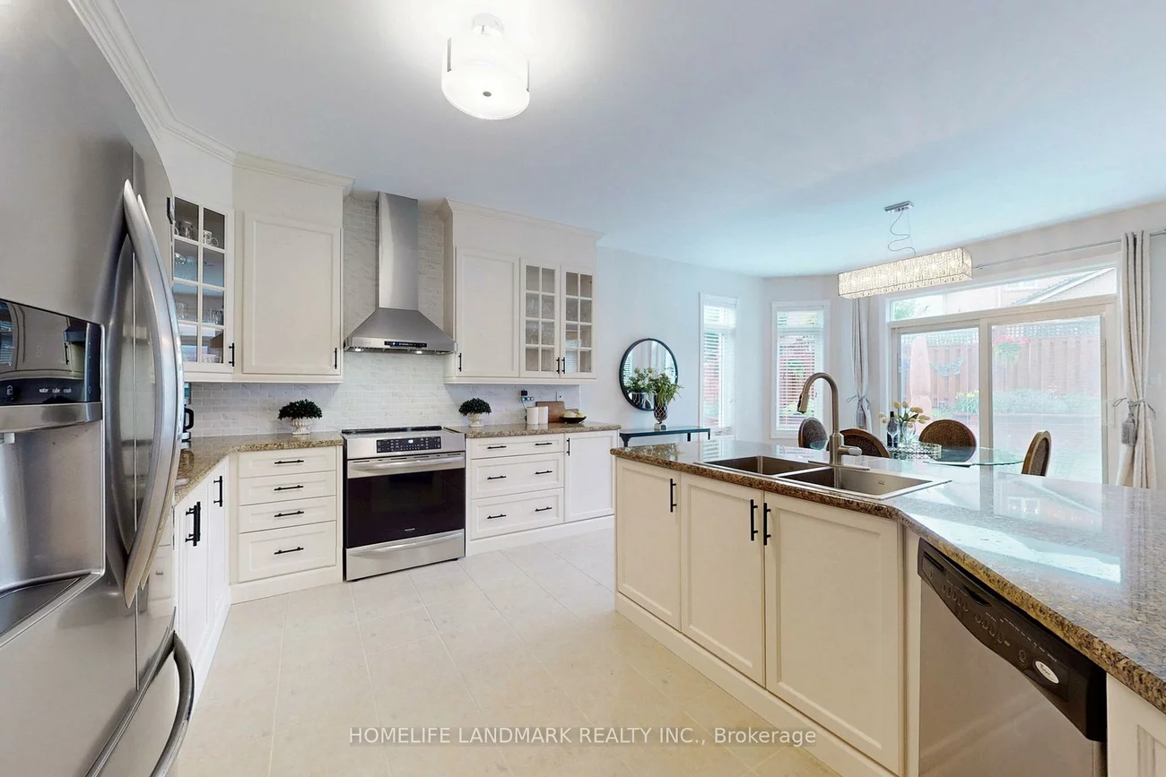 14, Marble Bridge, Jefferson, Richmond Hill
