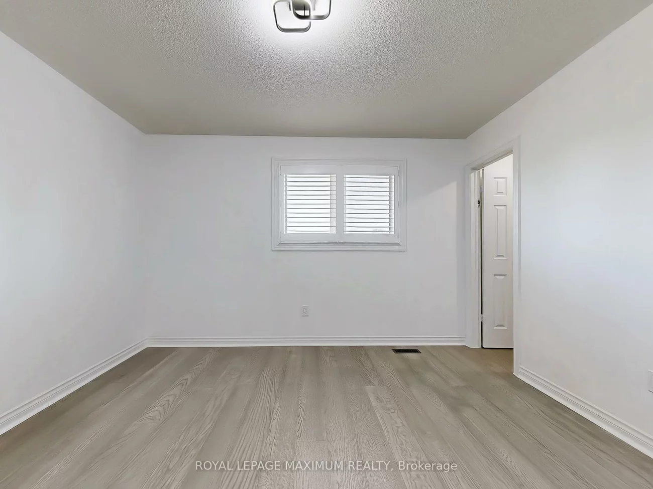 22 A, Waltham, Doncrest, Richmond Hill