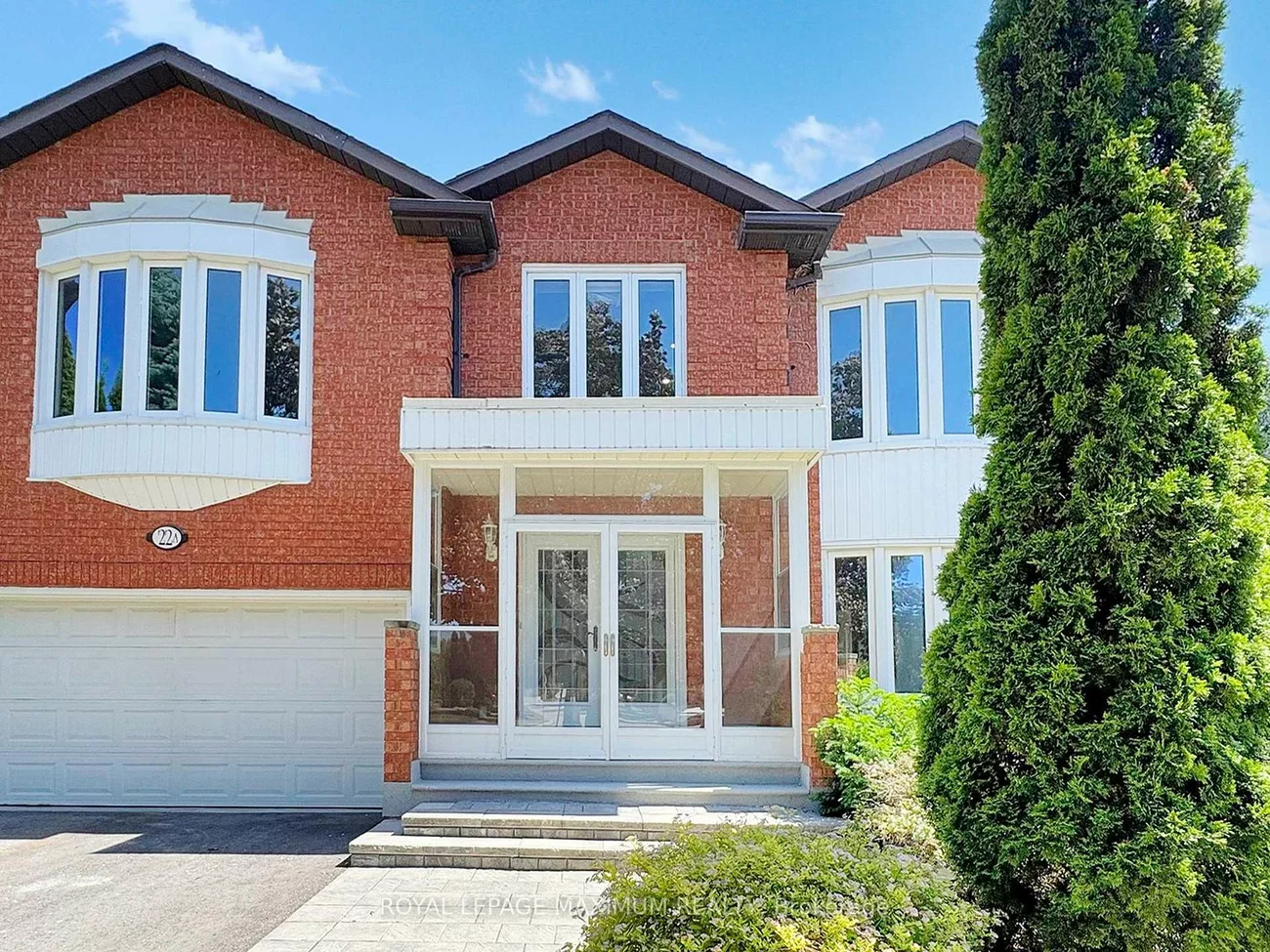 22 A, Waltham, Doncrest, Richmond Hill