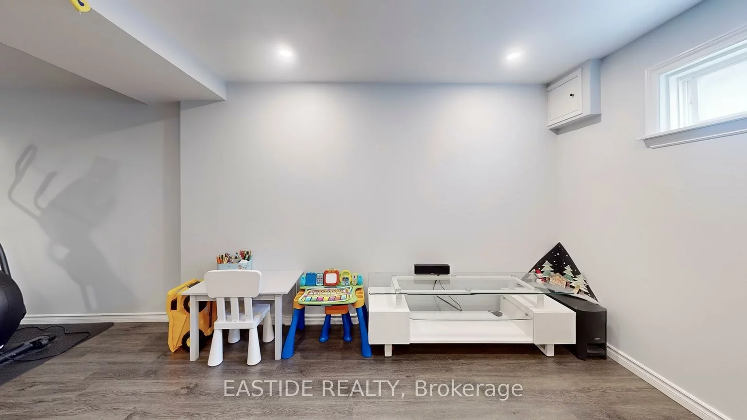 15, Christephen, Rouge Woods, Richmond Hill
