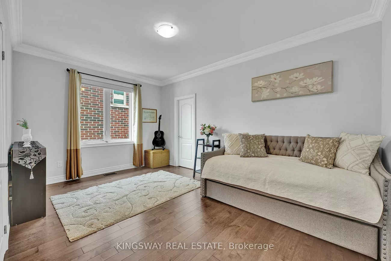 70, Bond, Oak Ridges, Richmond Hill