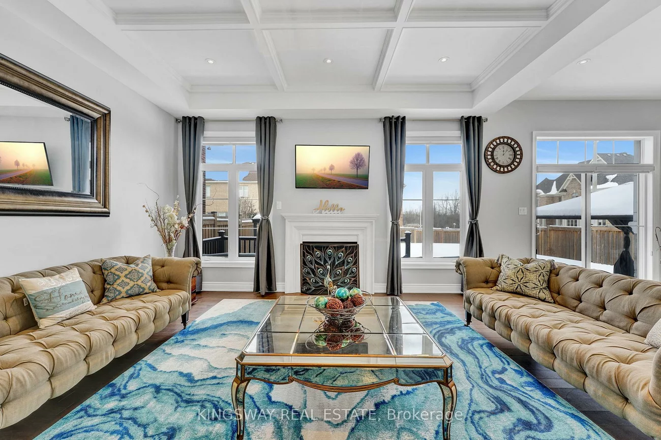 70, Bond, Oak Ridges, Richmond Hill