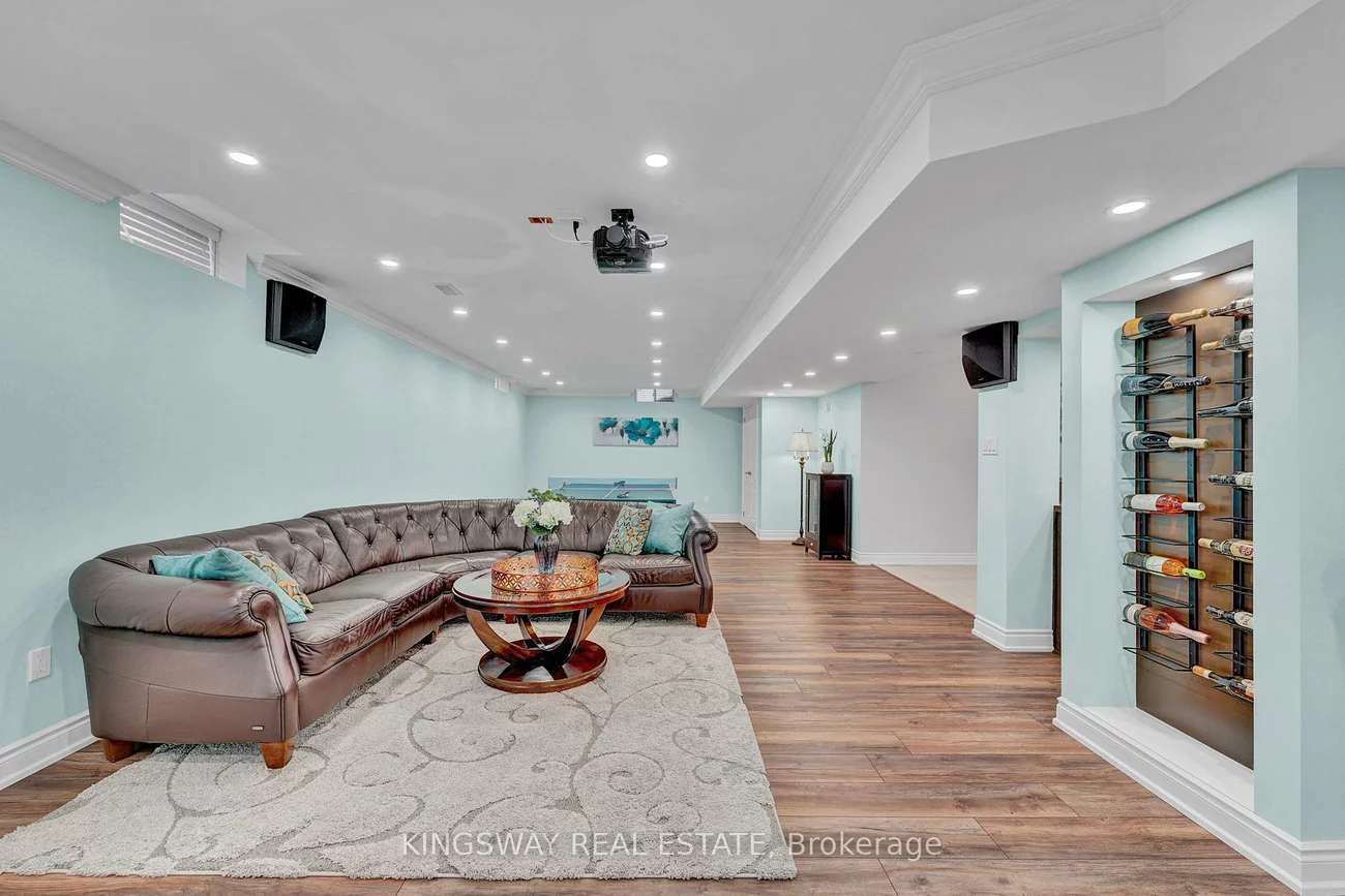 70, Bond, Oak Ridges, Richmond Hill