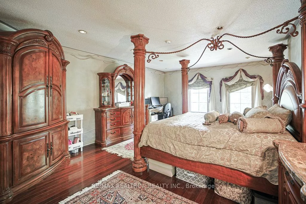 188, Strathearn, Bayview Hill, Richmond Hill