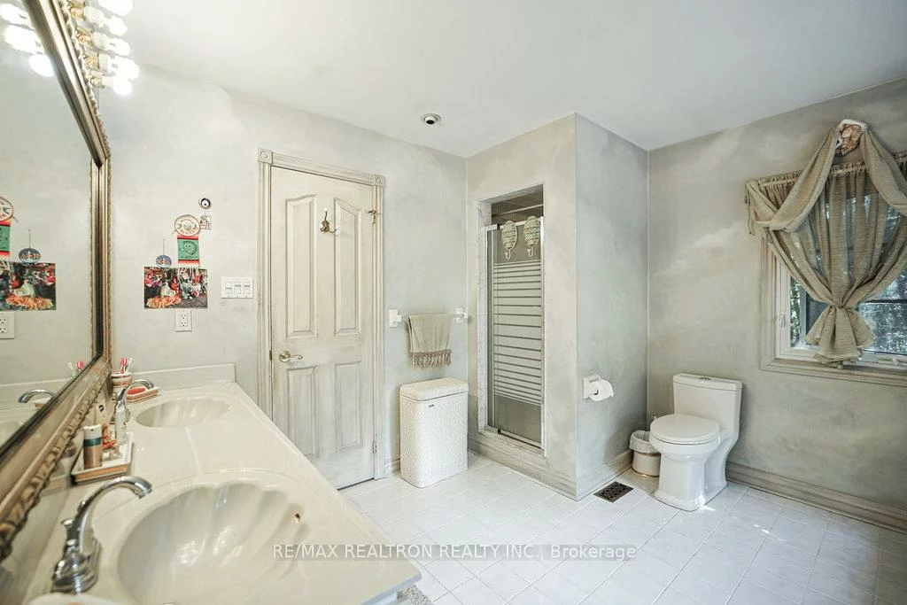 188, Strathearn, Bayview Hill, Richmond Hill
