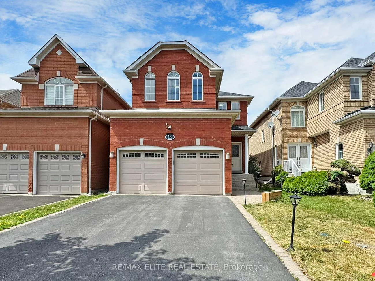 18, Sapphire, Rouge Woods, Richmond Hill