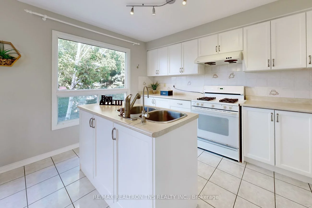 55, Bridlepath, Rouge Woods, Richmond Hill