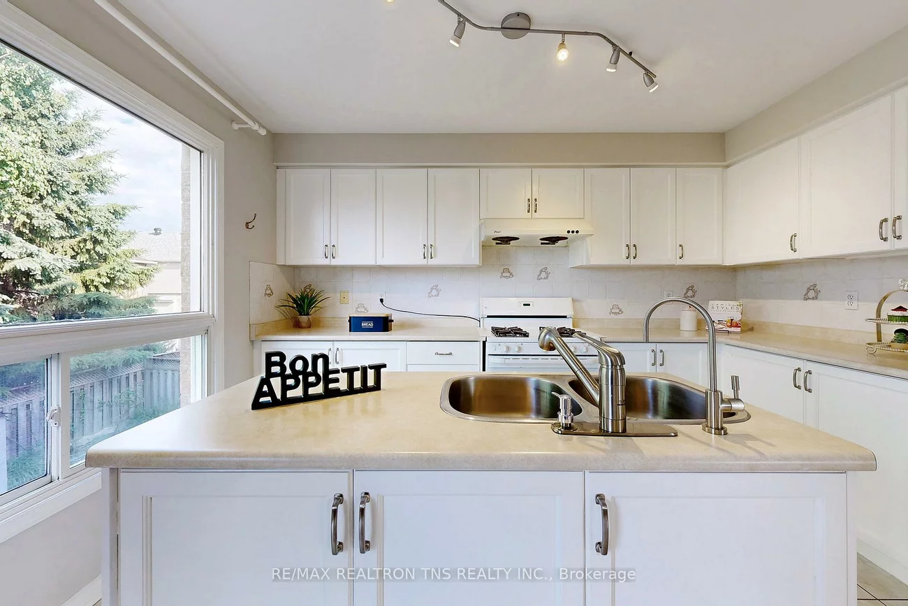 55, Bridlepath, Rouge Woods, Richmond Hill
