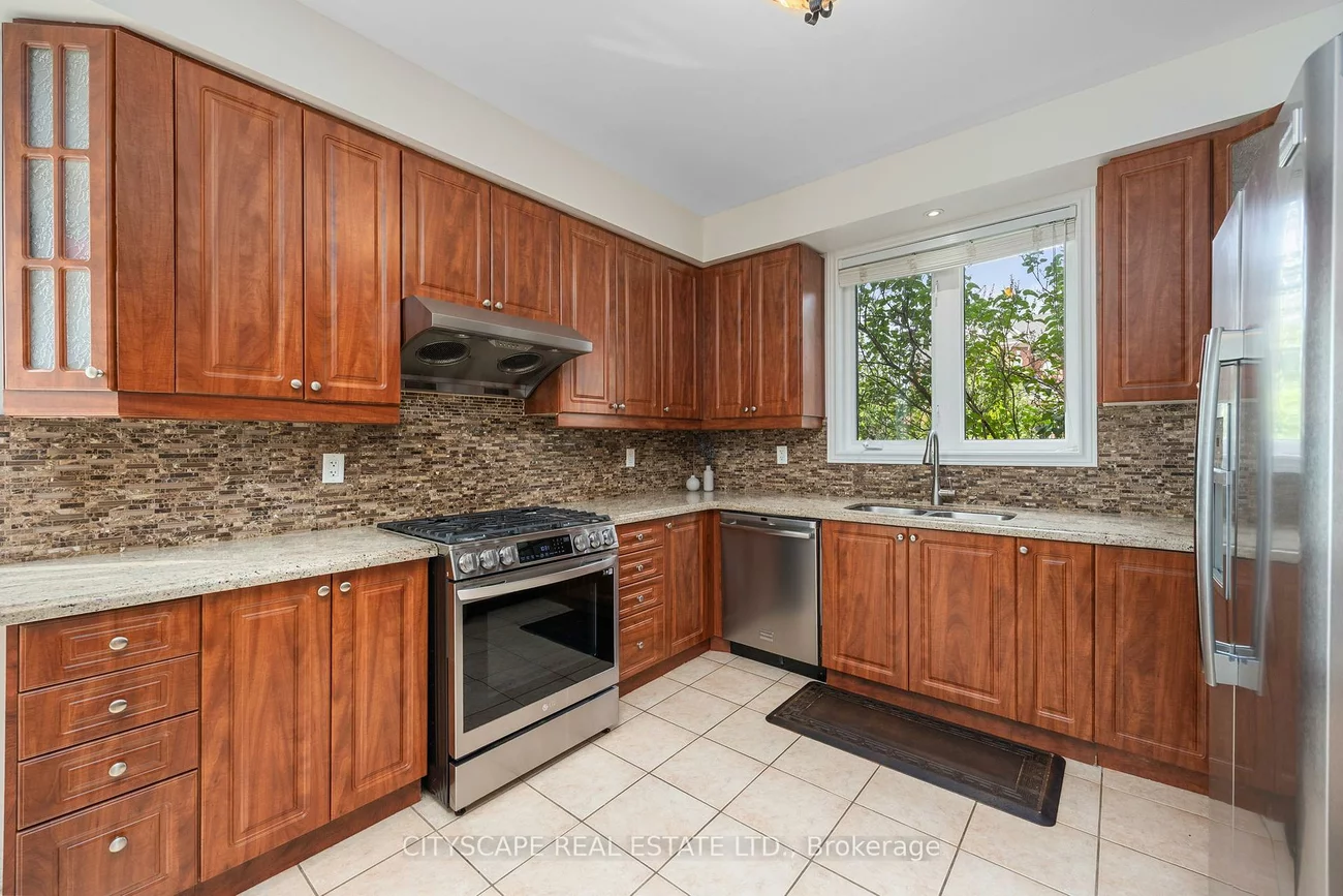1, Pitney, Jefferson, Richmond Hill