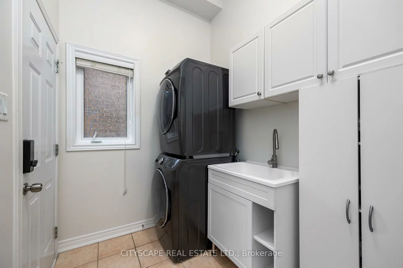 1, Pitney, Jefferson, Richmond Hill