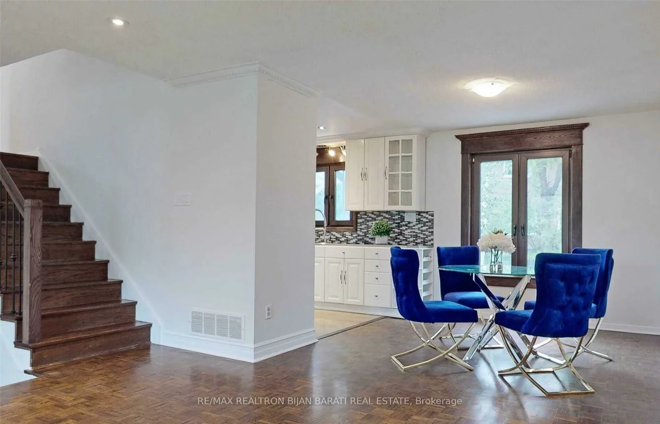 18, Mayvern, North Richvale, Richmond Hill