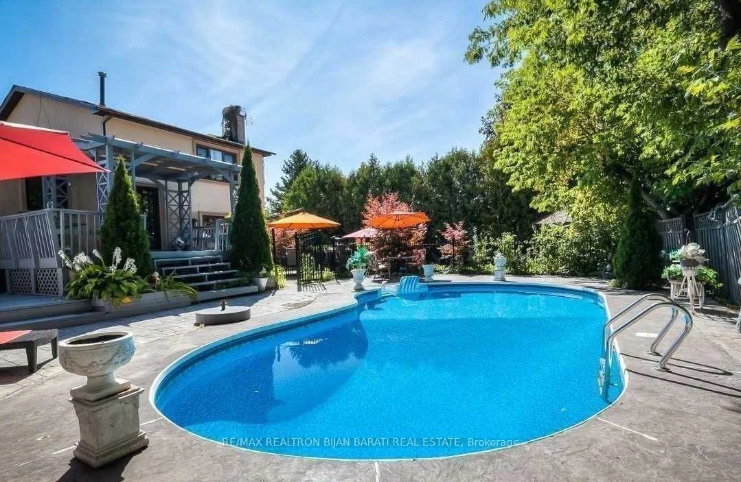 18, Mayvern, North Richvale, Richmond Hill