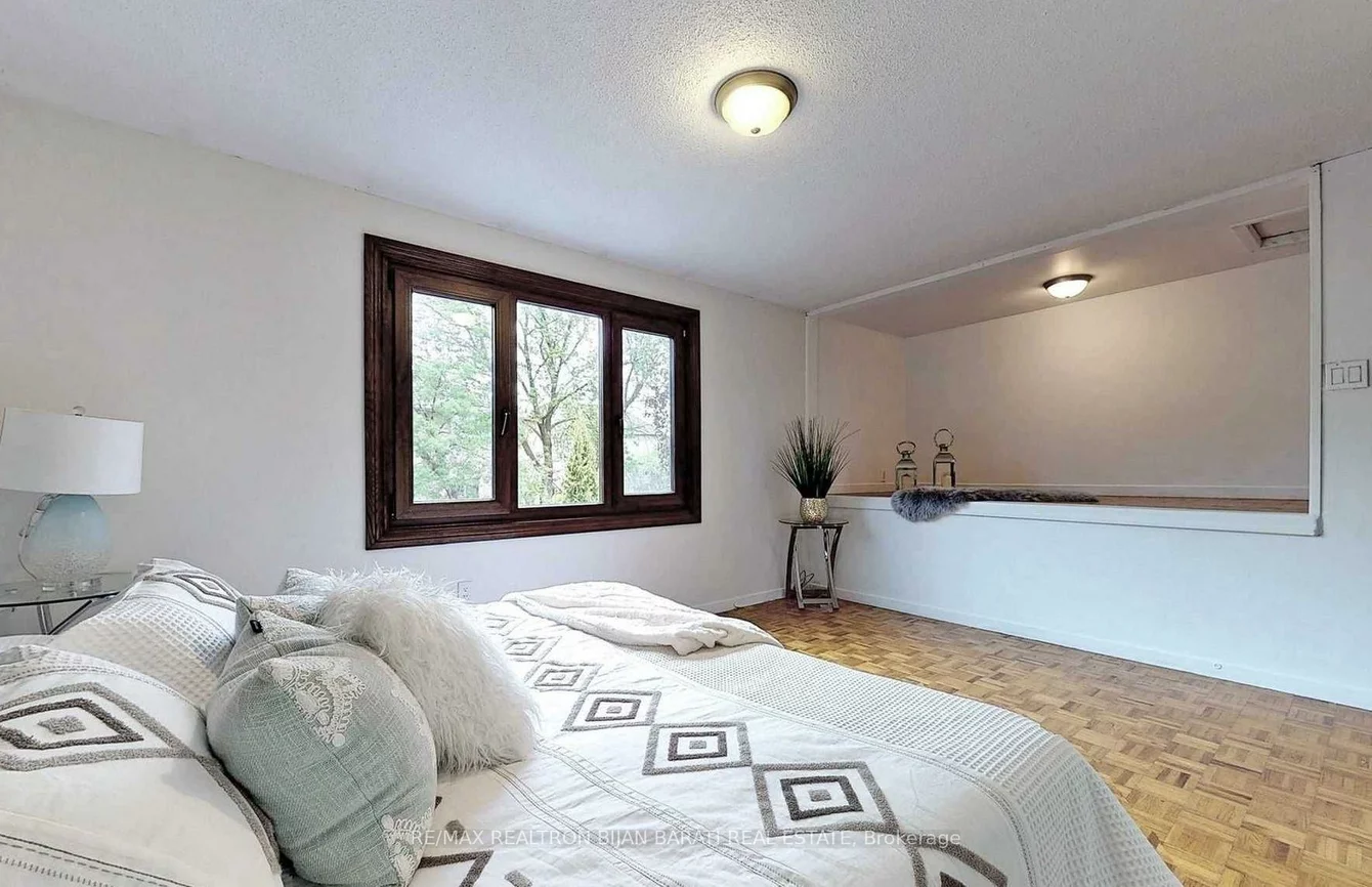 18, Mayvern, North Richvale, Richmond Hill