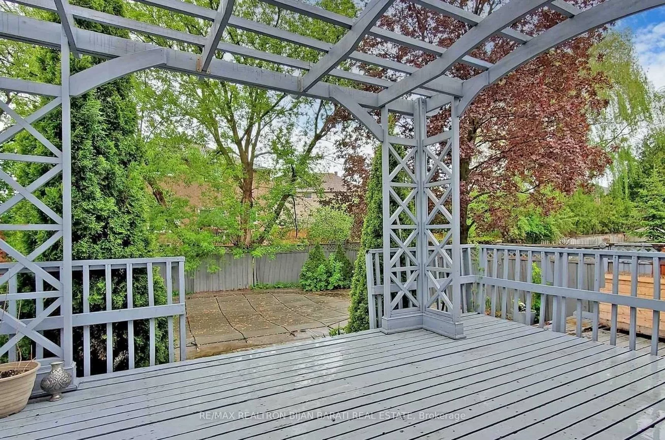 18, Mayvern, North Richvale, Richmond Hill