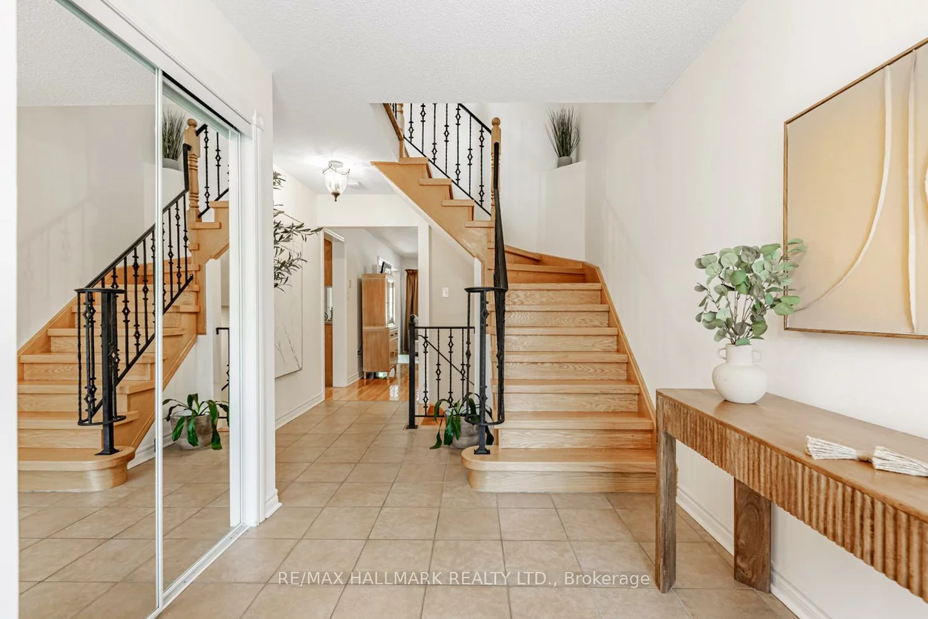 52, Mistleflower, Oak Ridges, Richmond Hill