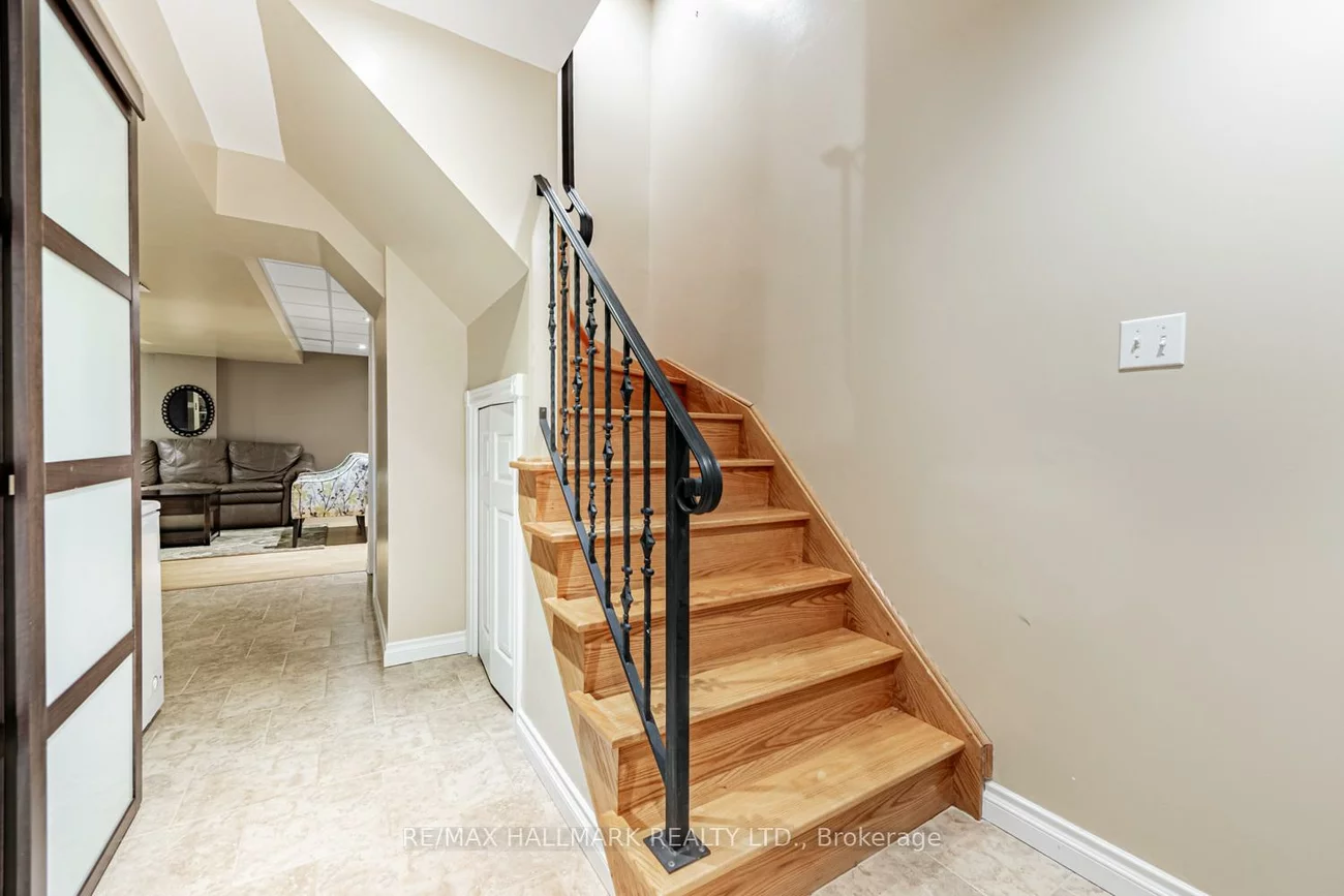 52, Mistleflower, Oak Ridges, Richmond Hill