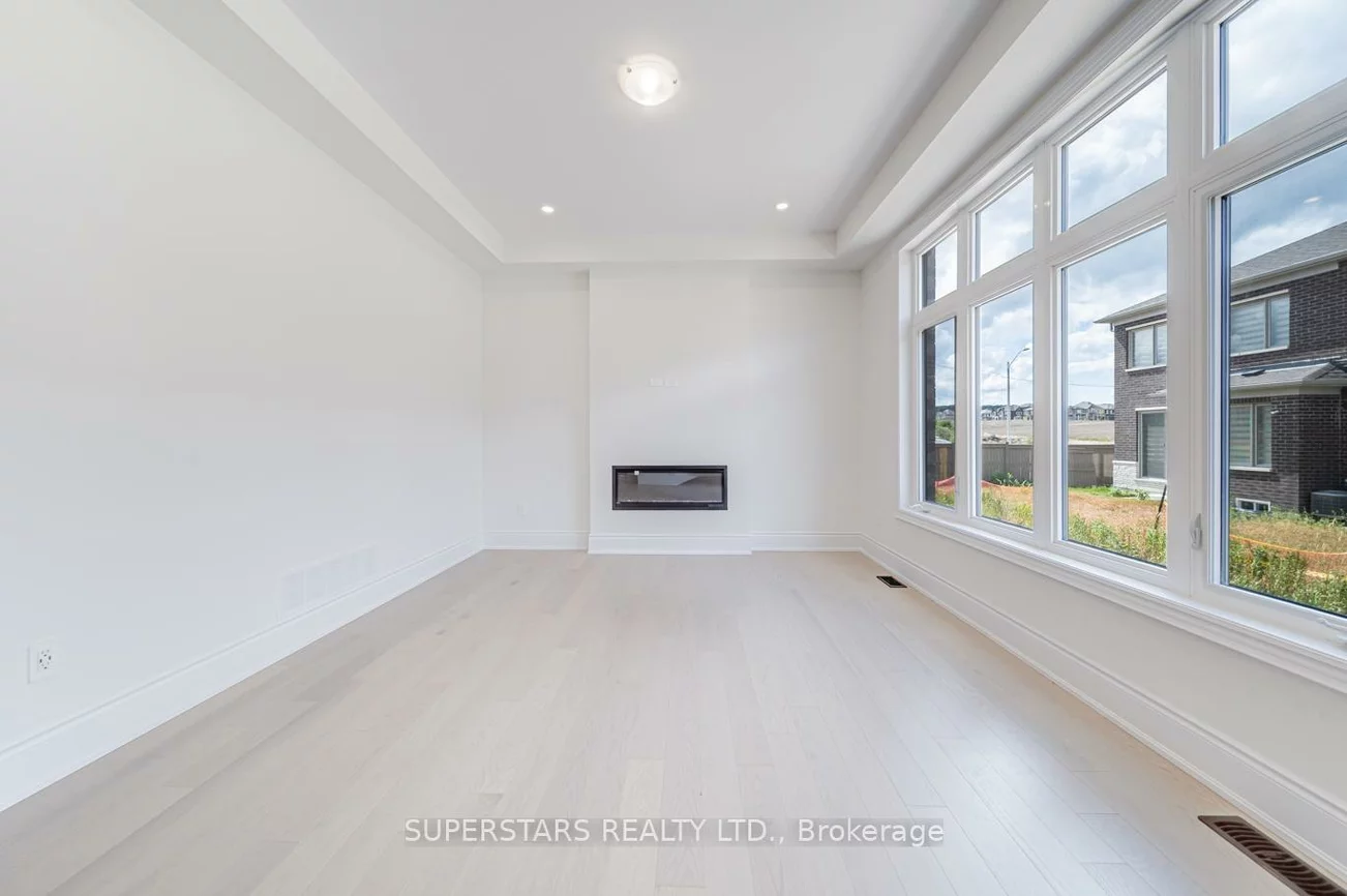 28, Longworth, Rural Richmond Hill, Richmond Hill
