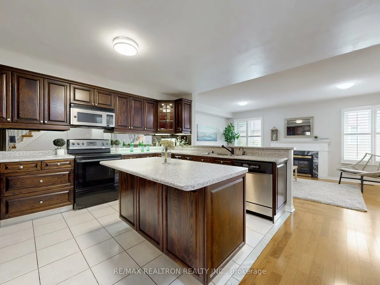 8, Coburg, Langstaff, Richmond Hill