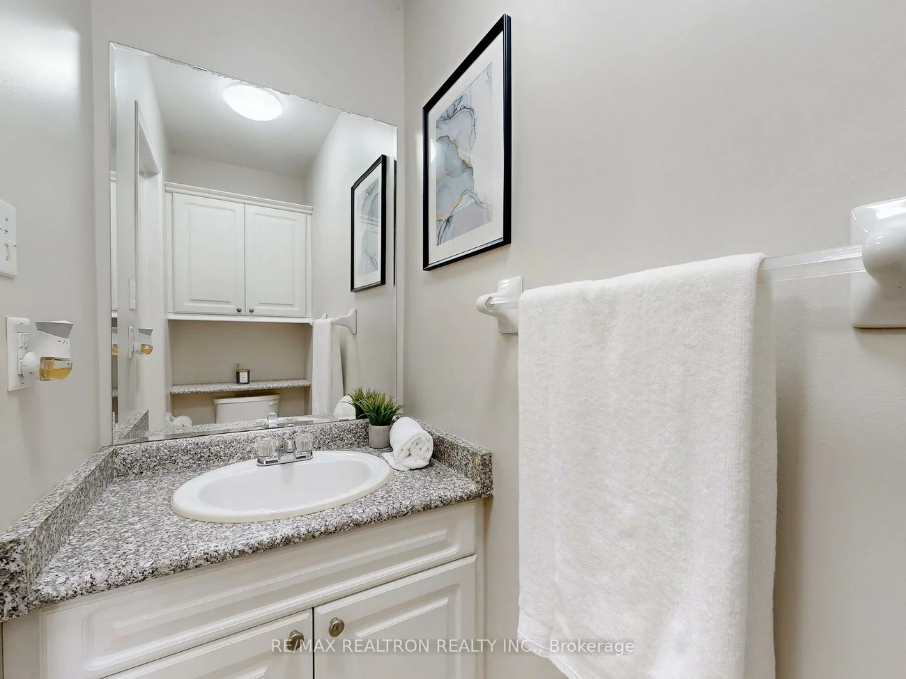 8, Coburg, Langstaff, Richmond Hill