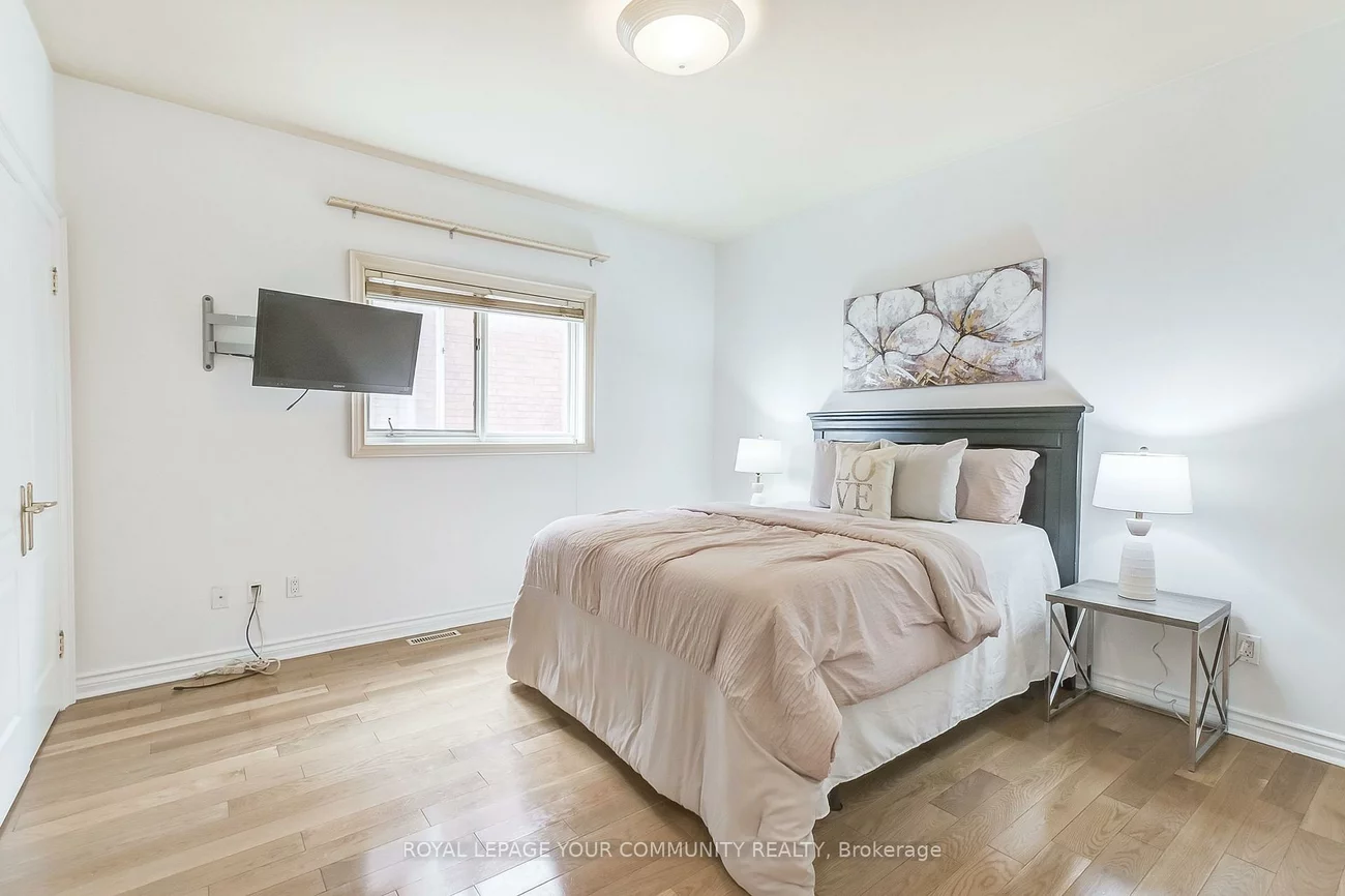 123, Briggs, Doncrest, Richmond Hill