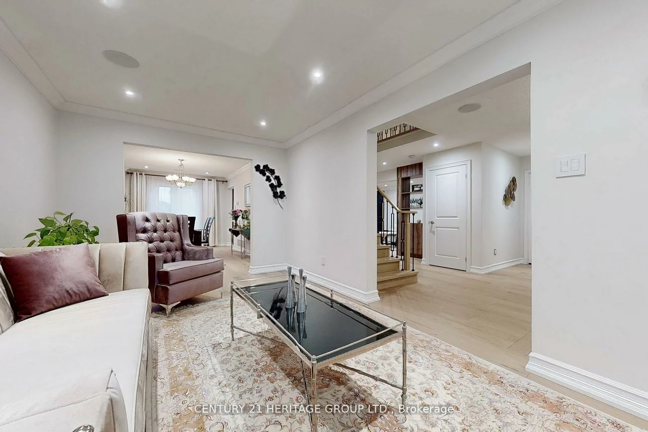 5, Mandel, Devonsleigh, Richmond Hill