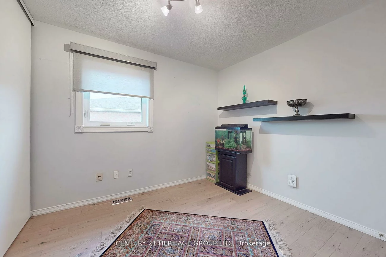 5, Mandel, Devonsleigh, Richmond Hill