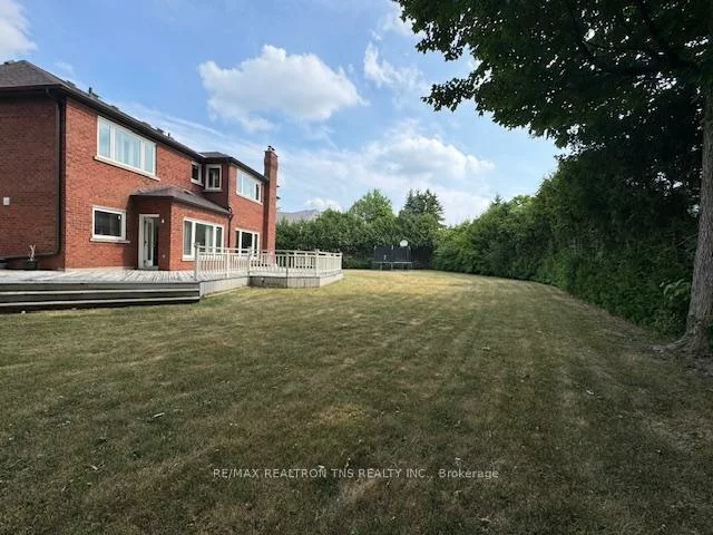 16, Chaplin, Bayview Hill, Richmond Hill