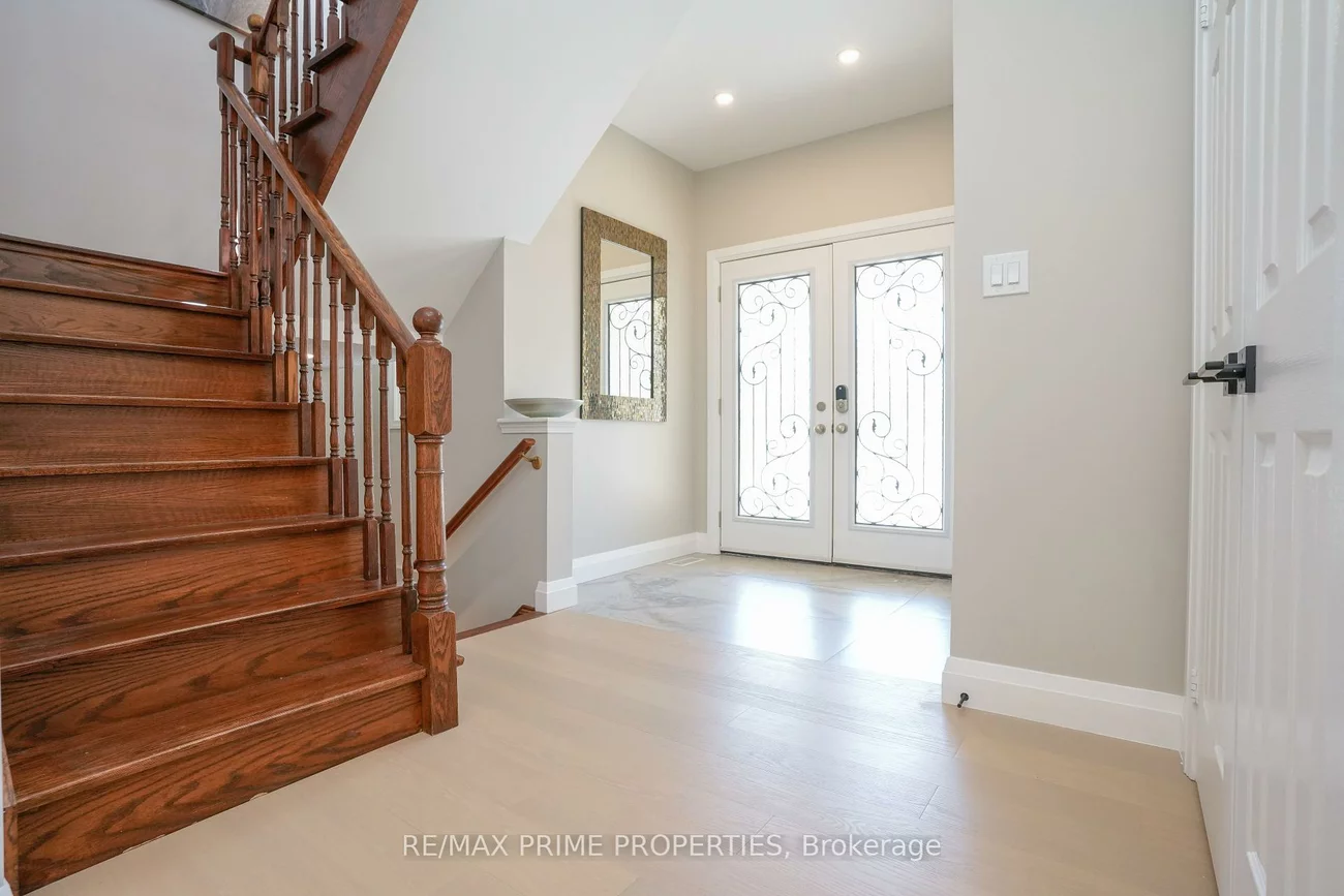 54, Vitlor, Oak Ridges, Richmond Hill