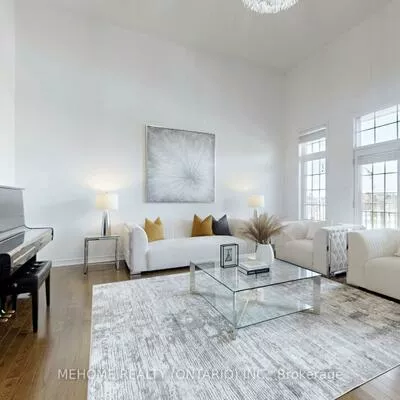 247, Selwyn, Jefferson, Richmond Hill