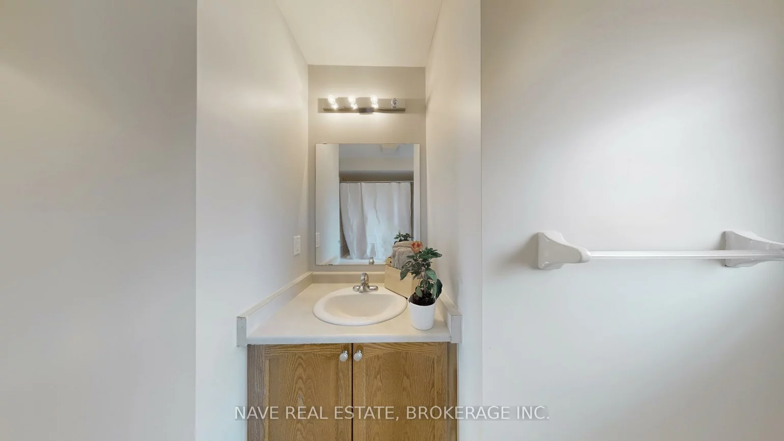 66, Lourakis, Jefferson, Richmond Hill