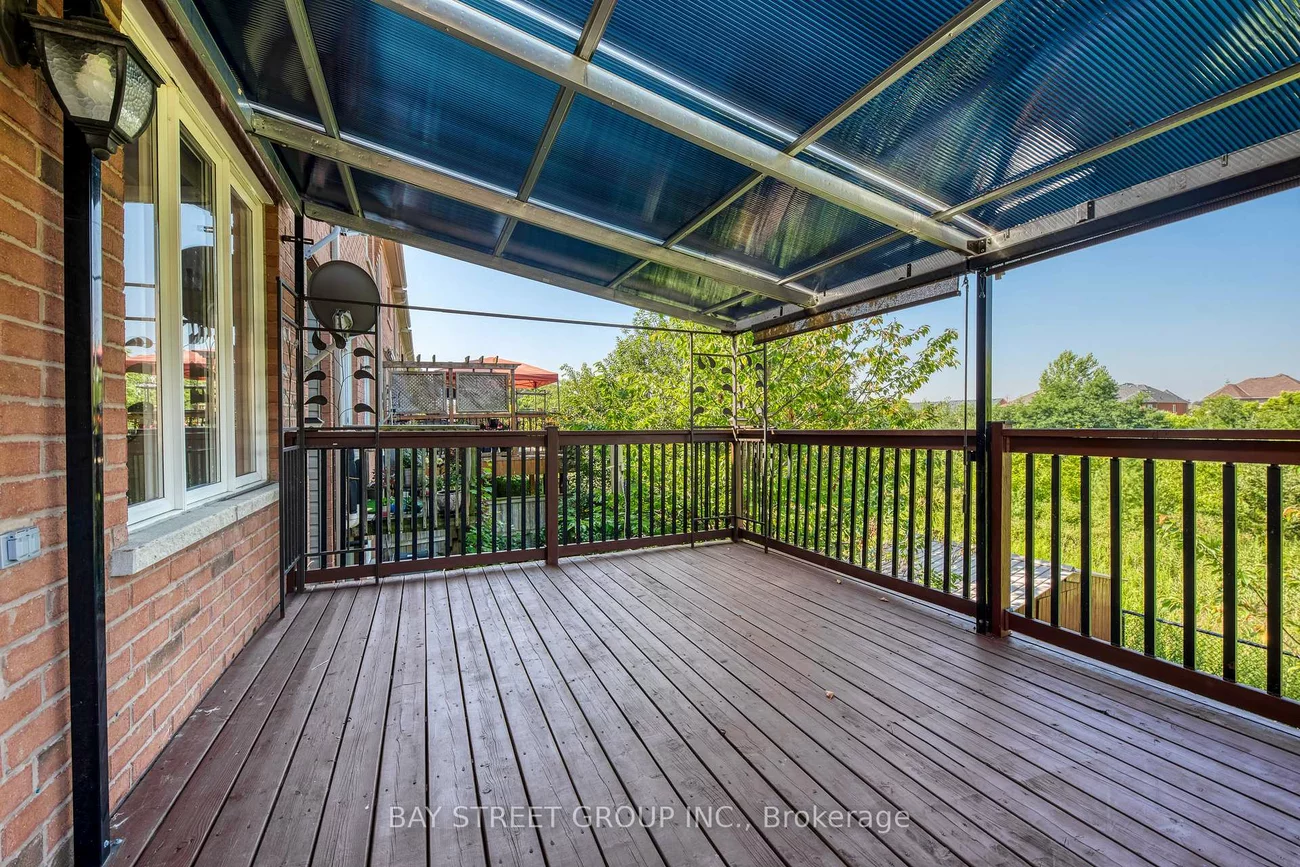 8, Townwood, Jefferson, Richmond Hill