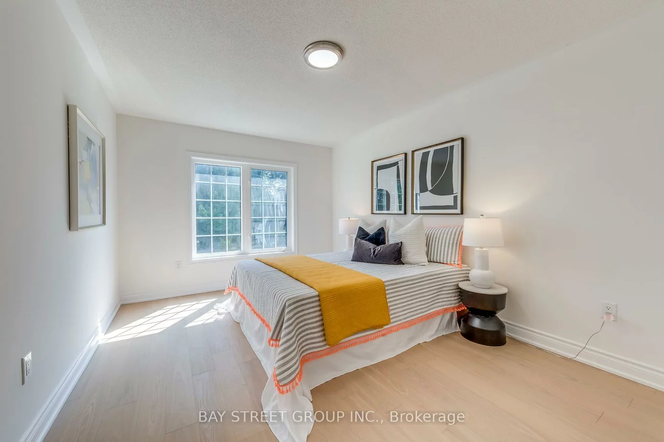 8, Townwood, Jefferson, Richmond Hill