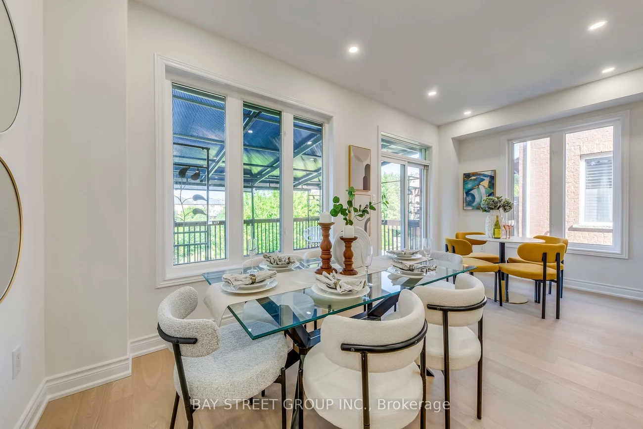 8, Townwood, Jefferson, Richmond Hill
