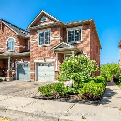 8, Townwood, Jefferson, Richmond Hill