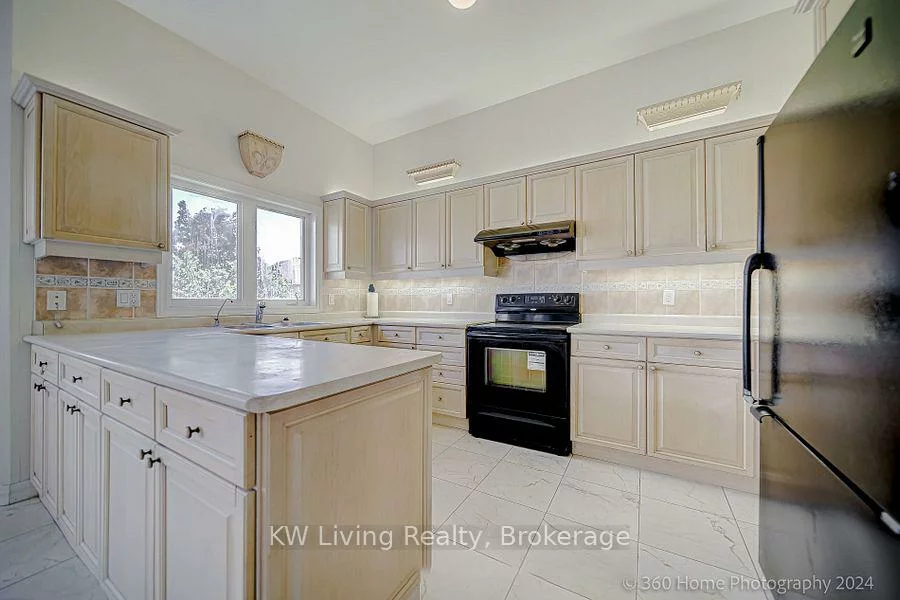 7, Earl Grey, Bayview Hill, Richmond Hill