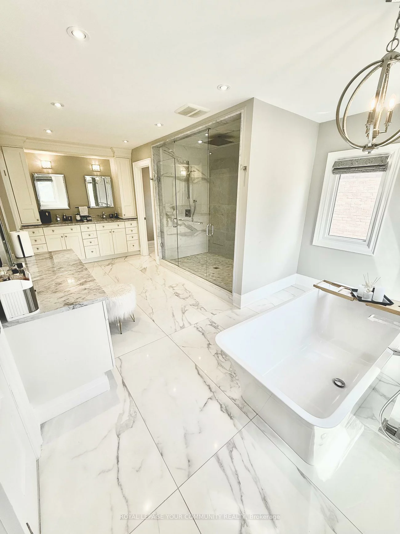 20, White Lodge, Mill Pond, Richmond Hill