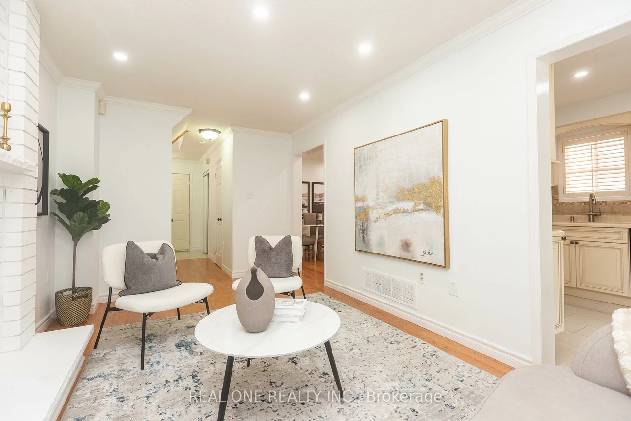 31, Cougar, Devonsleigh, Richmond Hill