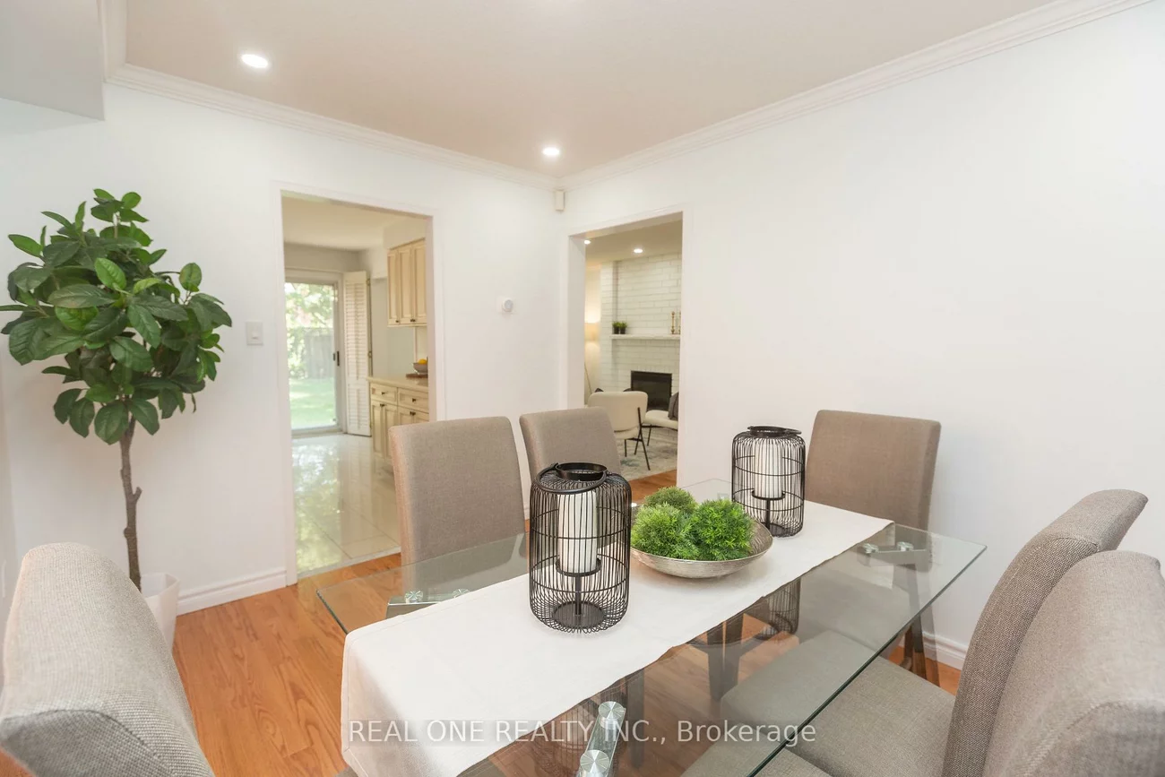 31, Cougar, Devonsleigh, Richmond Hill