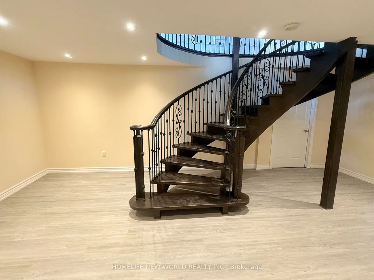 2, Gatewood, Bayview Hill, Richmond Hill