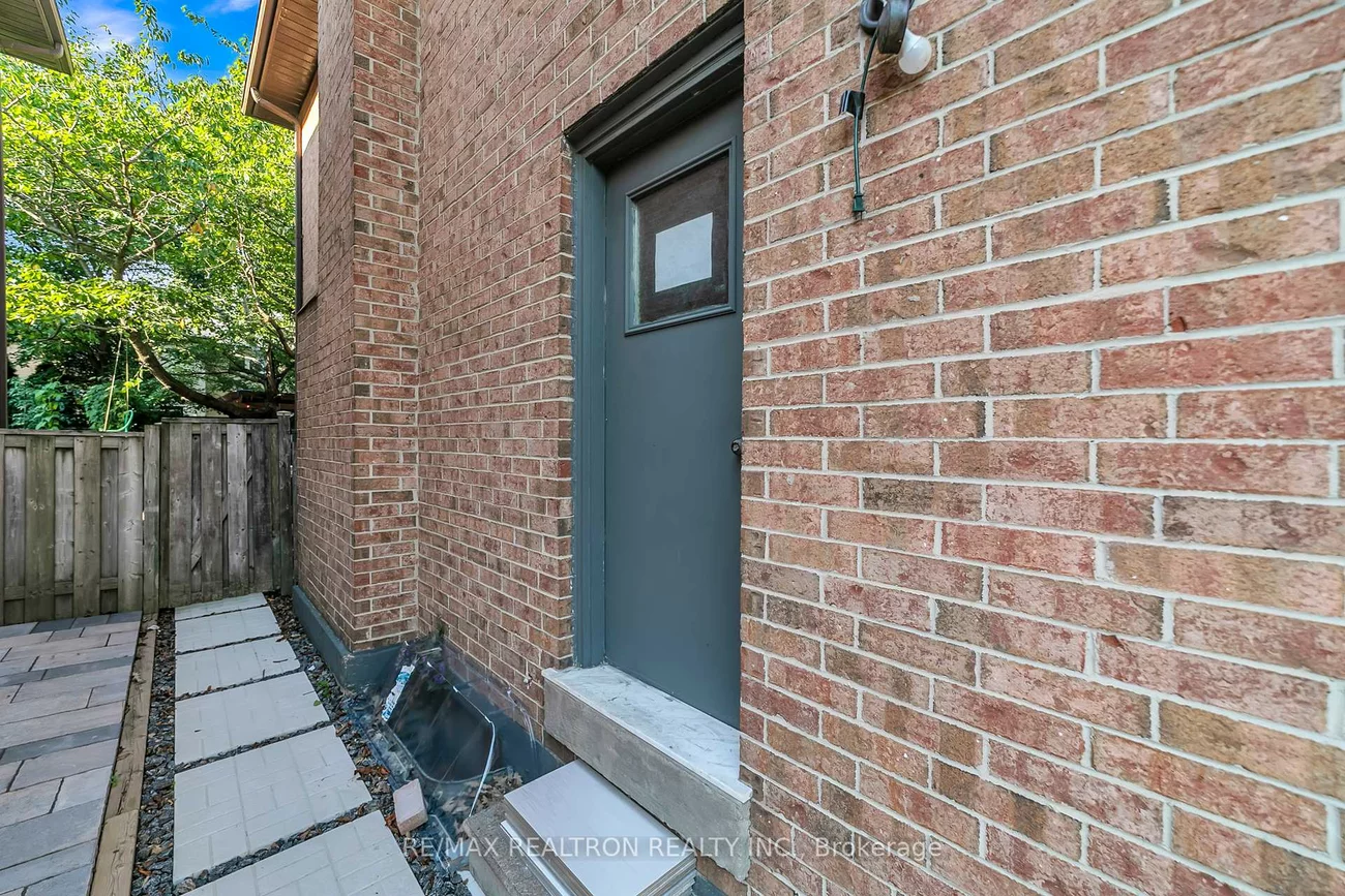 34, Mccallum, North Richvale, Richmond Hill