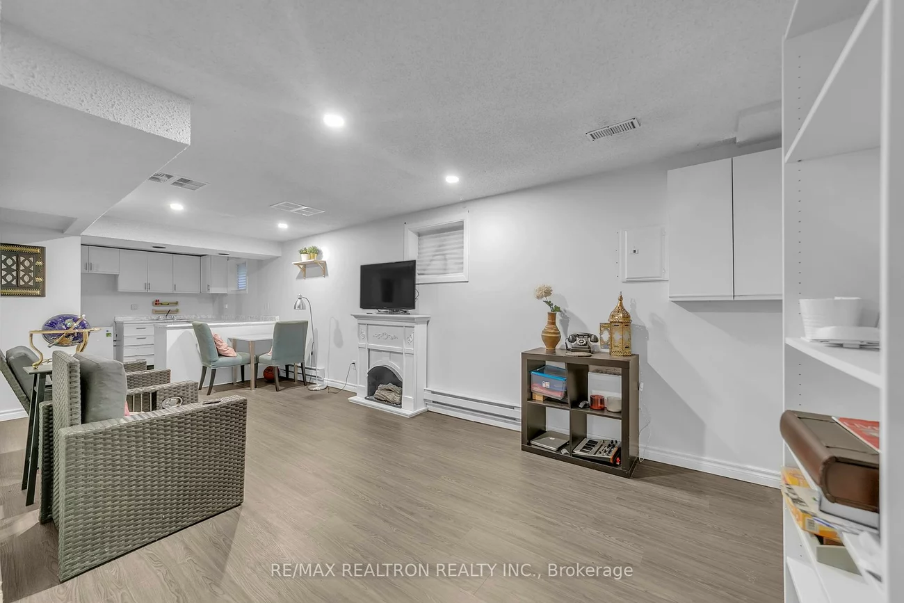 34, Mccallum, North Richvale, Richmond Hill
