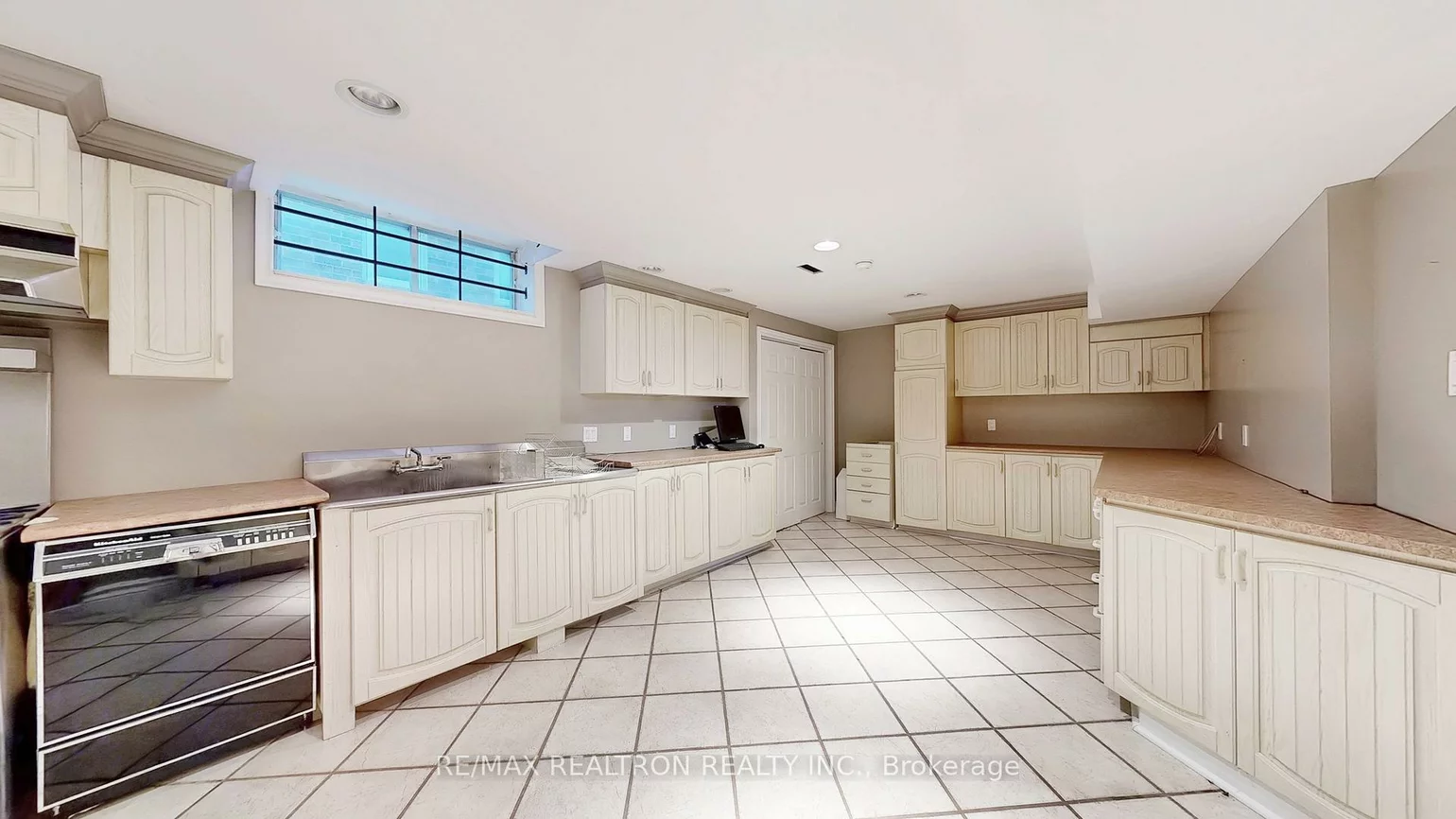 61, Glenayr, Bayview Hill, Richmond Hill