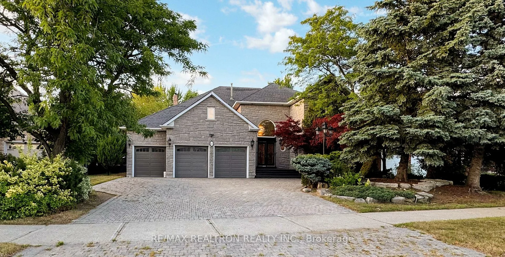 61, Glenayr, Bayview Hill, Richmond Hill
