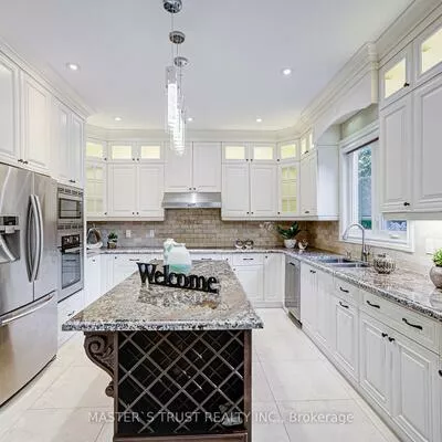 2, Lytton, Bayview Hill, Richmond Hill