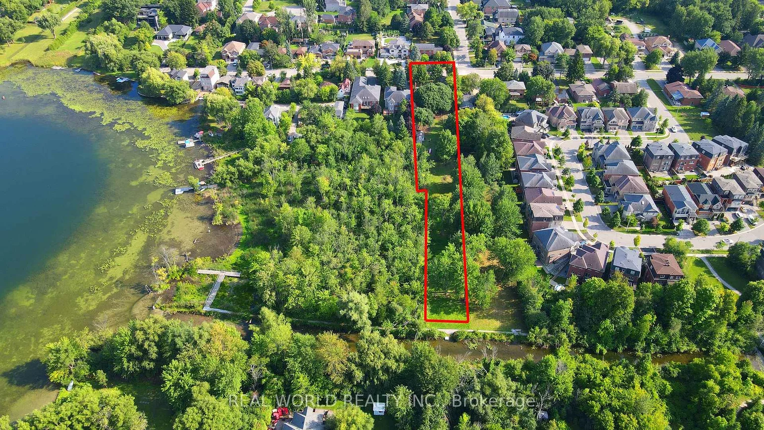 246, Douglas, Oak Ridges Lake Wilcox, Richmond Hill