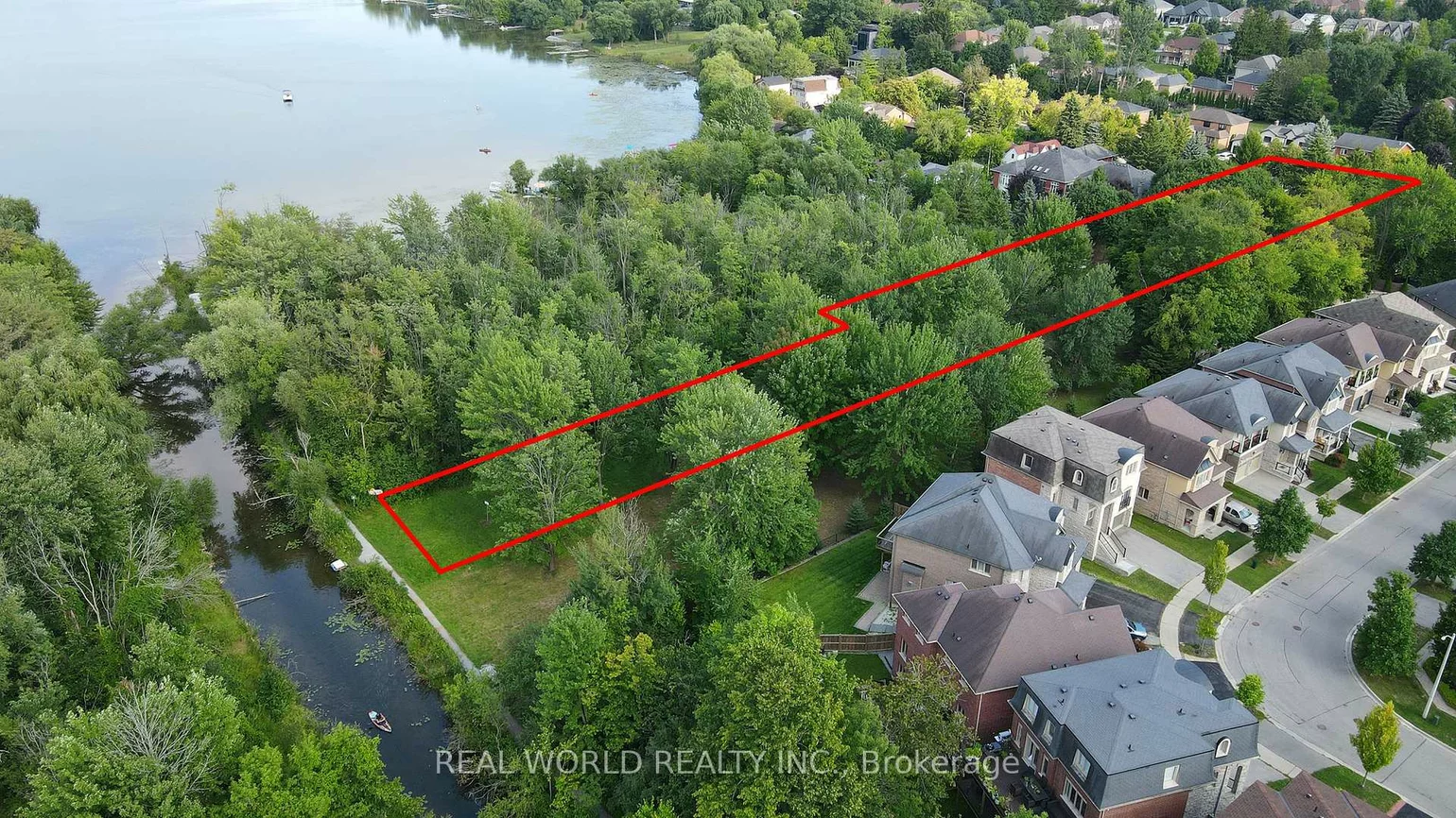 246, Douglas, Oak Ridges Lake Wilcox, Richmond Hill