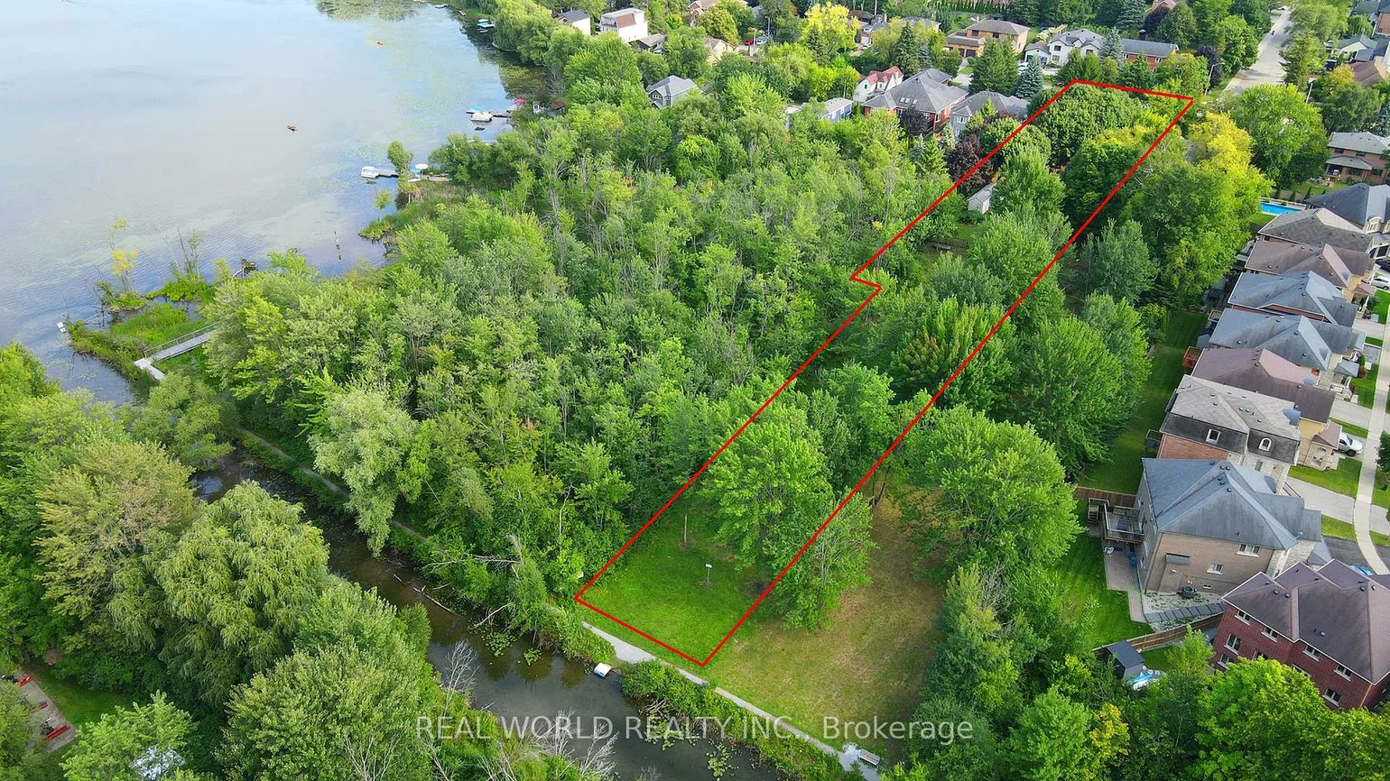 246, Douglas, Oak Ridges Lake Wilcox, Richmond Hill